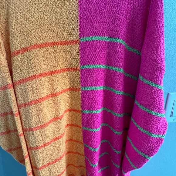 Davi And Dani Color Block Stripe Lightweight Sweater - Picture 7 of 9